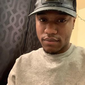 Meet your Posher, Flo